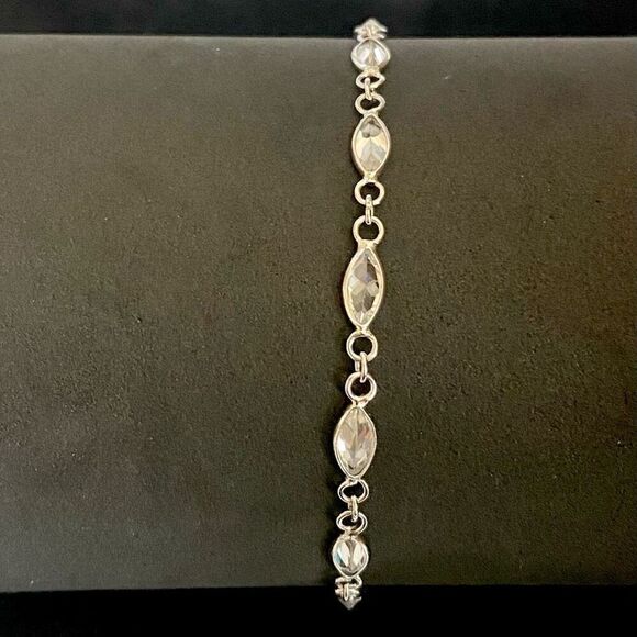 APZ Dainty Sterling Silver & crystal Bracelet - Picture 6 of 9